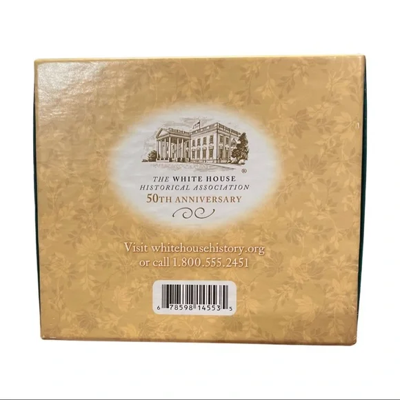 White House Christmas Ornament 2011 - Picture 4 of 5